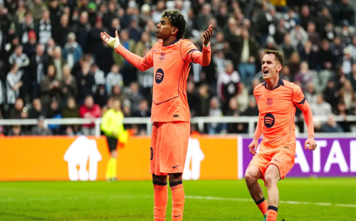 ইংল্যান্ডে গিয়েও খেলা দেখা হলো না বার্সা সমর্থকের, গেলেন ভুল স্টেডিয়ামে 